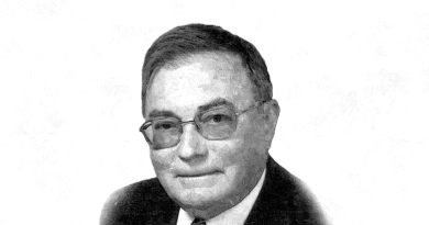 Dr Alberto Araújo na Assembleia Nacional (1)